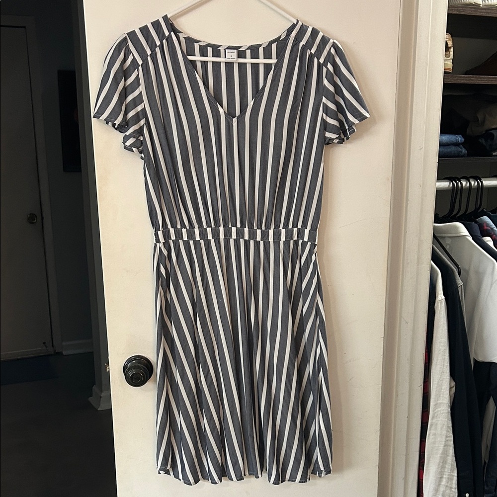 Old Navy Grey and White Striped Dress